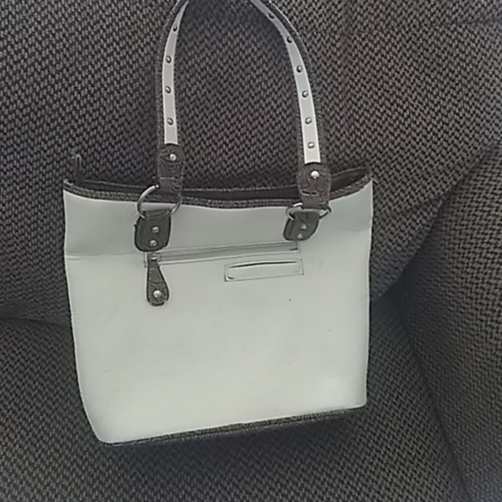 Purse - Picture 2 of 2